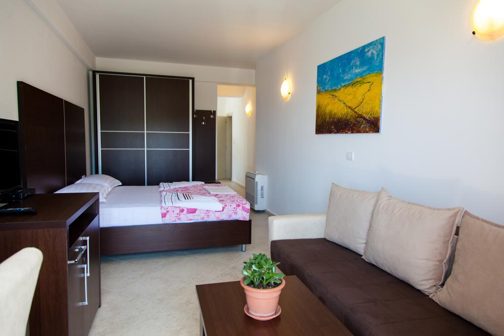 Apartments Art Ulcinj Bilik gambar