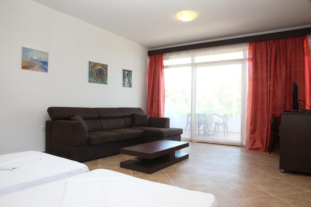 Apartments Art Ulcinj Bilik gambar